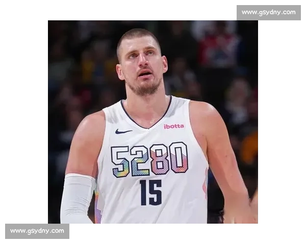 三节打卡 14+14+15!约基奇三双率掘金擒太阳取首胜 三节打卡 14+14+15!约基奇三双率掘金擒太阳取首胜